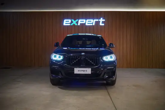 BMW-X4-2021
