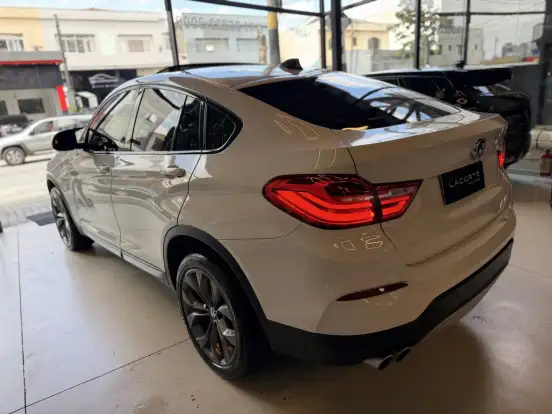 BMW-X4-2.0 28I X LINE 4X4 16V TURBO GASOLINA 4P AUTOMÁTICO BMW-X4-2015