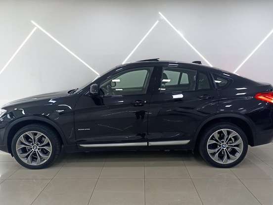 BMW-X4-2.0 28I X LINE 4X4 16V TURBO GASOLINA 4P AUTOMÁTICO BMW-X4-2016