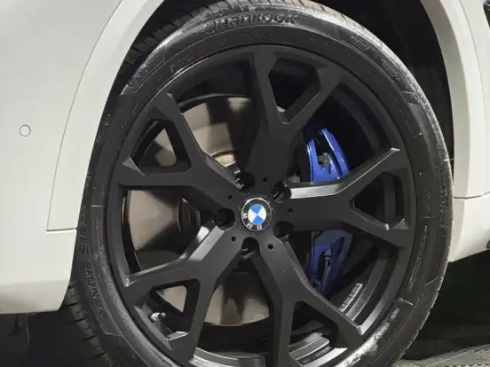 BMW-X5-3.0 I6 TURBO HÍBRIDO XDRIVE45E M SPORT AUTOMÁTICO BMW-X5-2020
