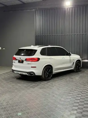 BMW-X5-2020