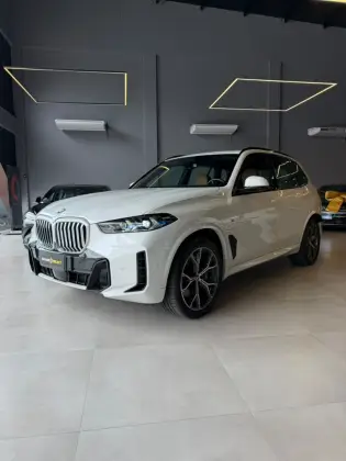BMW X5 3.0 I6 TURBO HÍBRIDO XDRIVE50E M SPORT AUTOMÁTICO
