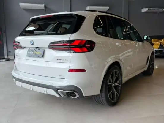 BMW-X5-3.0 I6 TURBO HÍBRIDO XDRIVE50E M SPORT AUTOMÁTICO BMW-X5-2023