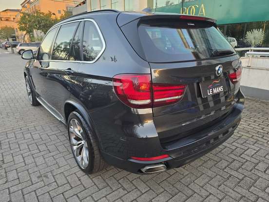 BMW-X5-2017