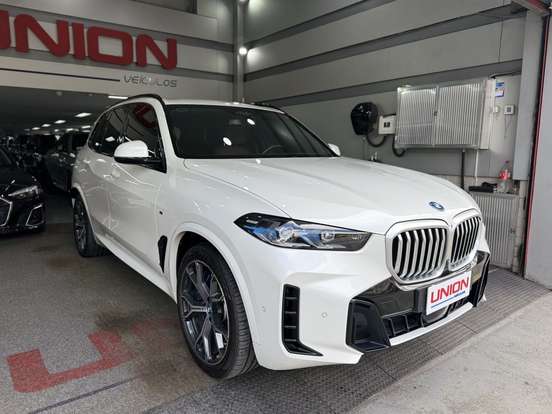 BMW-X5-3.0 I6 TURBO HÍBRIDO XDRIVE50E M SPORT AUTOMÁTICO BMW-X5-2023