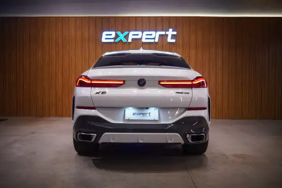 BMW-X6-2023
