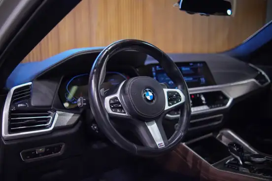 BMW-X6-2023