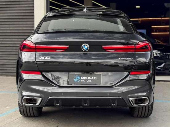 BMW-X6-2022