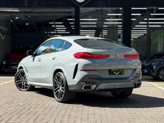 BMW-X6-3.0 TWINPOWER GASOLINA XDRIVE40I M SPORT AUTOMÁTICO BMW-X6-2024