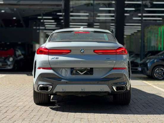 BMW-X6-3.0 TWINPOWER GASOLINA XDRIVE40I M SPORT AUTOMÁTICO BMW-X6-2024