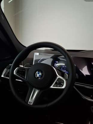 BMW-X6-2025