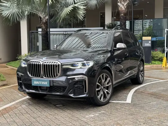 BMW-X7-2021