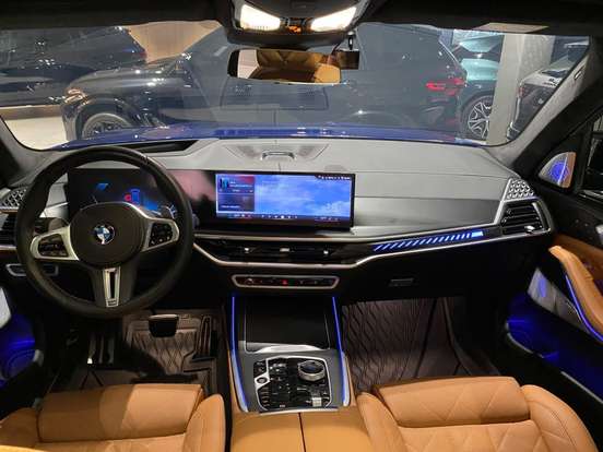 BMW-X7-4.4 V8 GASOLINA M60i STEPTRONIC BMW-X7-2023