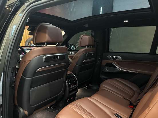 BMW-X7-4.4 V8 GASOLINA M60i STEPTRONIC BMW-X7-2024