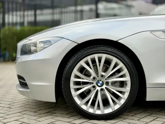 BMW-Z4-3.0 ROADSTER 4X2 35I I6 24V GASOLINA 2P AUTOMÁTICO BMW-Z4-2009