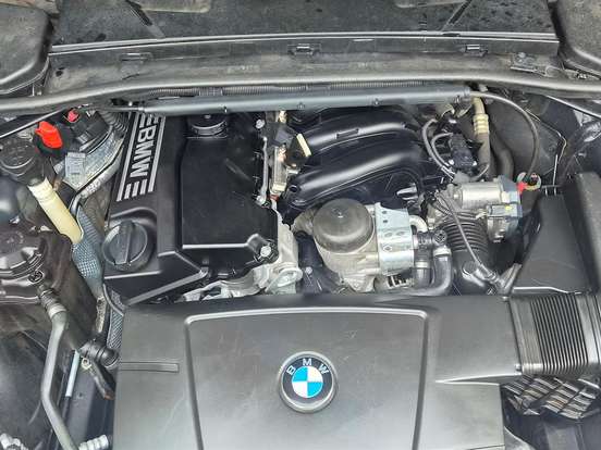 BMW-318i-2.0 SPORT 16V GASOLINA 4P AUTOMÁTICO BMW-318i-2012