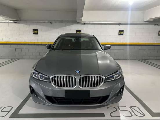 BMW-320i-2024