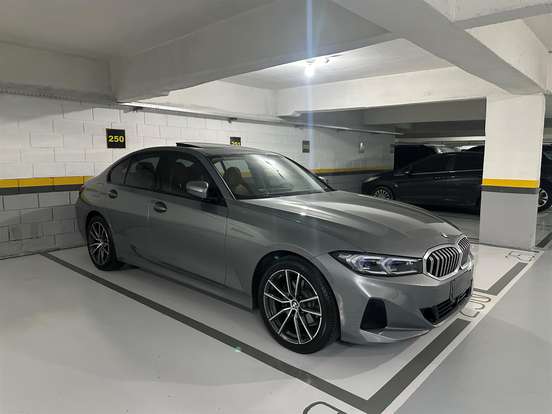 BMW-320i-2024