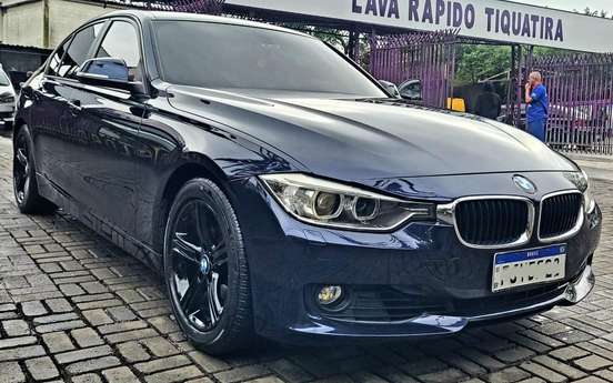 BMW-320i-2013