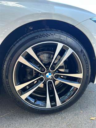BMW-320i-2018