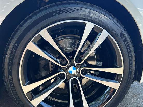 BMW-320i-2.0 SPORT GP 16V TURBO ACTIVE FLEX 4P AUTOMÁTICO BMW-320i-2018