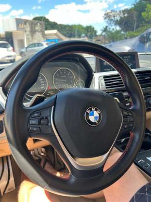 BMW-320i-2018