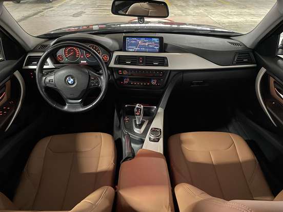 BMW-320i-2014