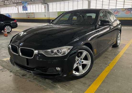 BMW-320i-2014