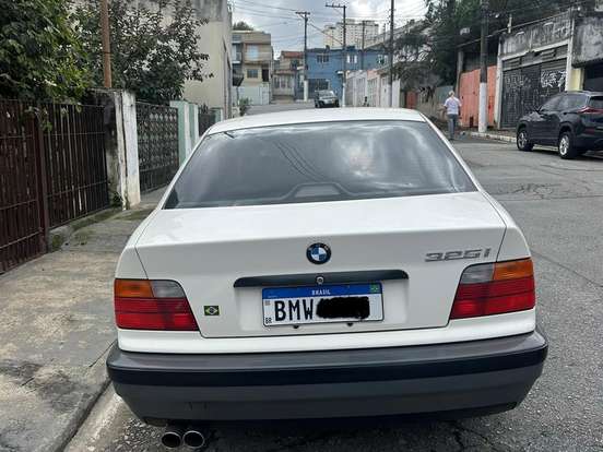 BMW-325i-2.5 SEDAN 24V GASOLINA 4P AUTOMÁTICO BMW-325i-1994