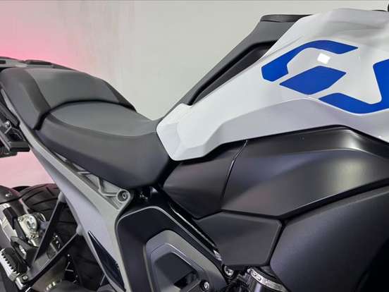 BMW-R 1300 GS PLUS BMW-R 1300 GS PLUS-2025