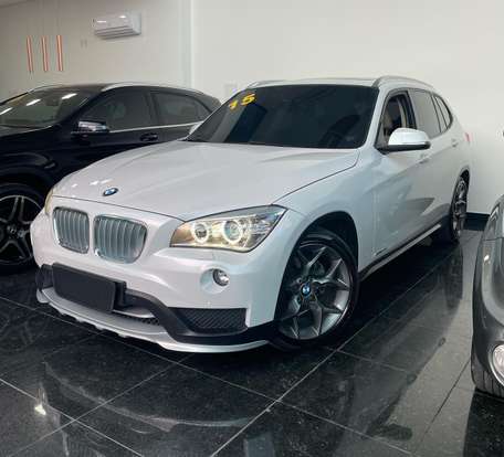 BMW-X1-2015