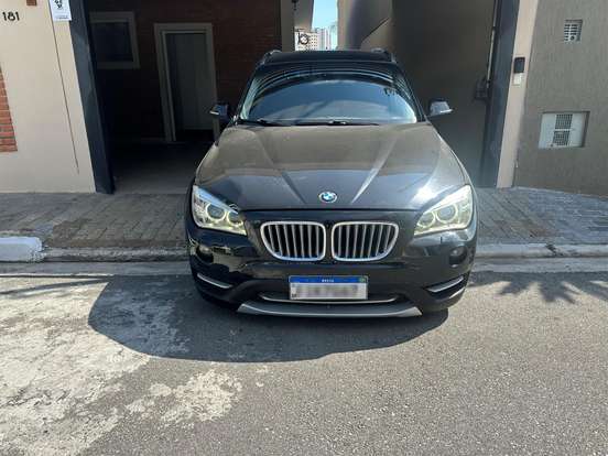 BMW-X1-2.0 16V TURBO GASOLINA SDRIVE20I 4P AUTOMÁTICO BMW-X1-2013