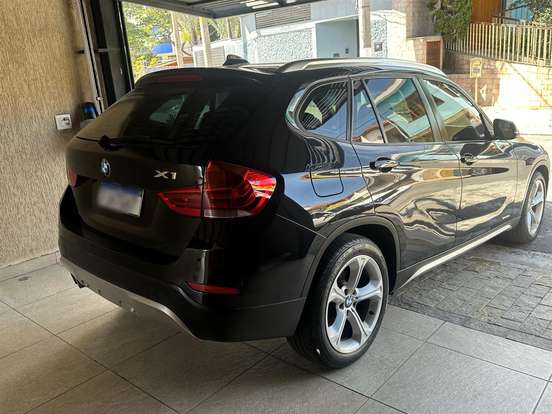 BMW-X1-2.0 16V TURBO GASOLINA SDRIVE20I 4P AUTOMÁTICO BMW-X1-2013