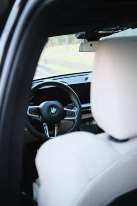 BMW-X1-2024