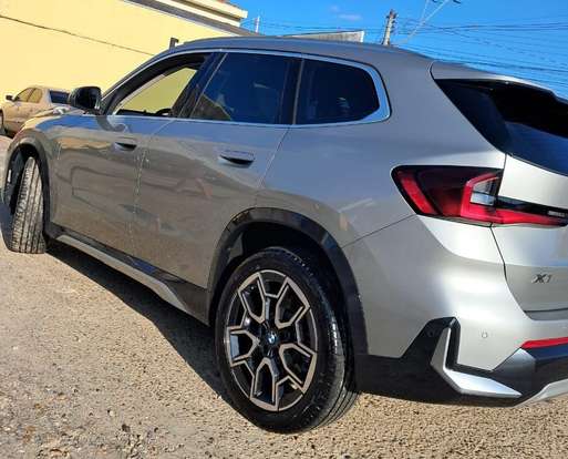 BMW-X1-2025