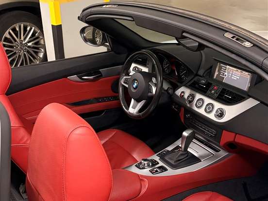 BMW-Z4-2.5 I6 GASOLINA SDRIVE23I AUTOMÁTICO BMW-Z4-2011