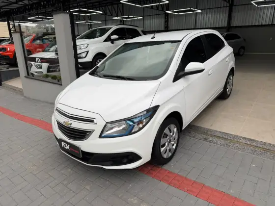 CHEVROLET ONIX 1.4 MPFI LT 8V FLEX 4P AUTOMÁTICO