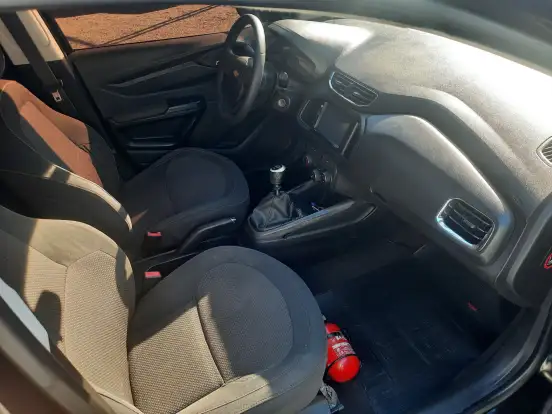CHEVROLET-ONIX-2013