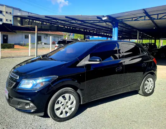 CHEVROLET-ONIX-1.4 MPFI LT 8V FLEX 4P MANUAL CHEVROLET-ONIX-2013