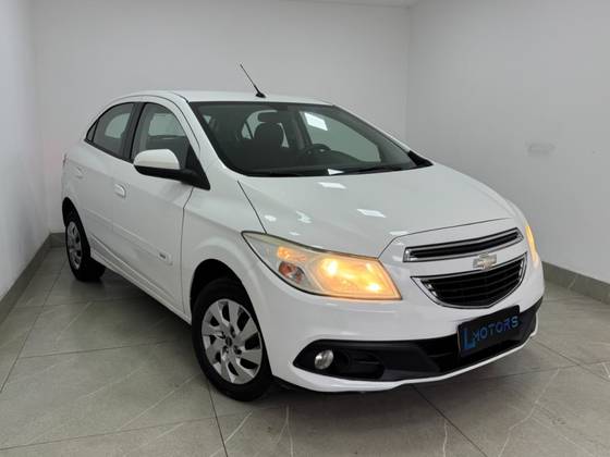 CHEVROLET ONIX 1.0 MPFI LT 8V FLEX 4P MANUAL