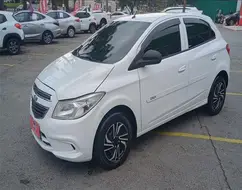 CHEVROLET ONIX 1.0 MPFI LT 8V FLEX 4P MANUAL CHEVROLET ONIX 1.0 MPFI LT 8V FLEX 4P MANUAL