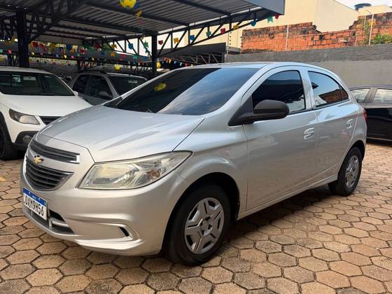 CHEVROLET ONIX 1.0 MPFI LT 8V FLEX 4P MANUAL