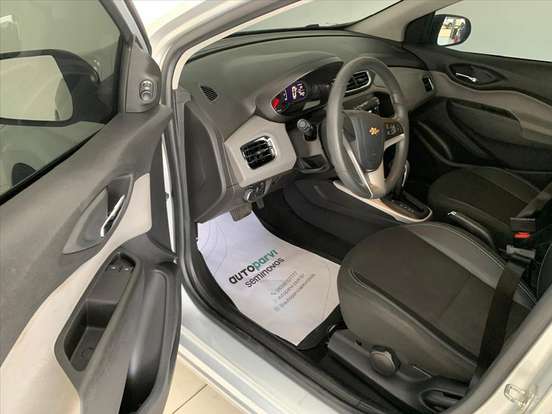CHEVROLET-ONIX-2019