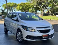 CHEVROLET ONIX 1.4 MPFI LT 8V FLEX 4P MANUAL CHEVROLET ONIX 1.4 MPFI LT 8V FLEX 4P MANUAL