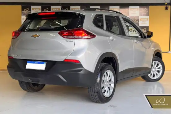 CHEVROLET-TRACKER-2021