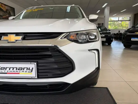 CHEVROLET-TRACKER-2024