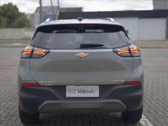 CHEVROLET-TRACKER-2025