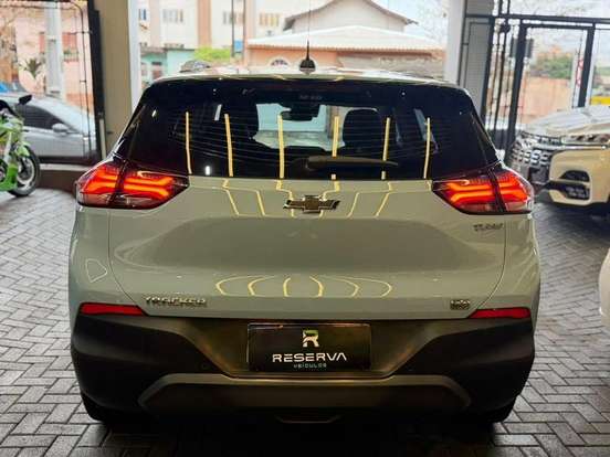 CHEVROLET-TRACKER-2025