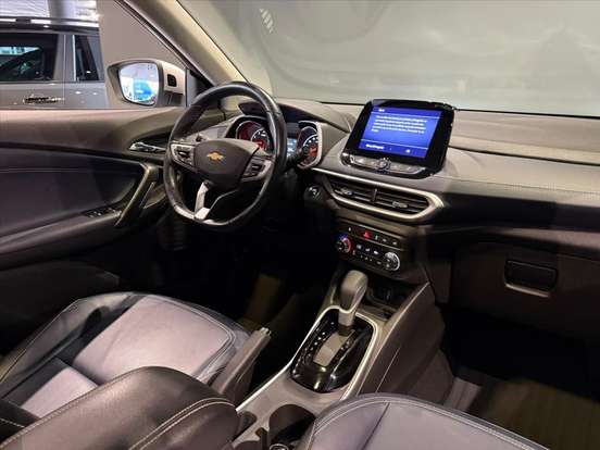 CHEVROLET-TRACKER-2022