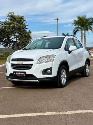 CHEVROLET-TRACKER-2015